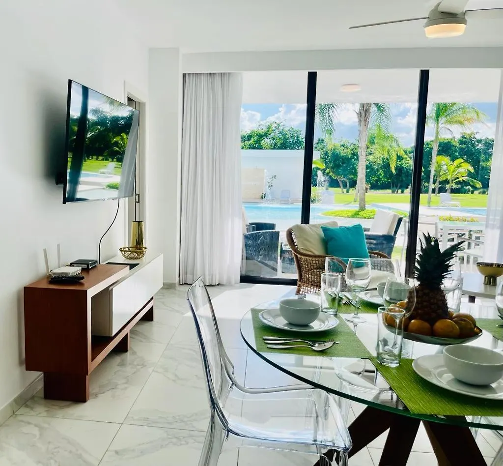 Hermoso Apartamento Cana Rock Star Acceso Directo A La Piscina C-105, C-106, B-102 Y B-104 Punta Cana Apartment