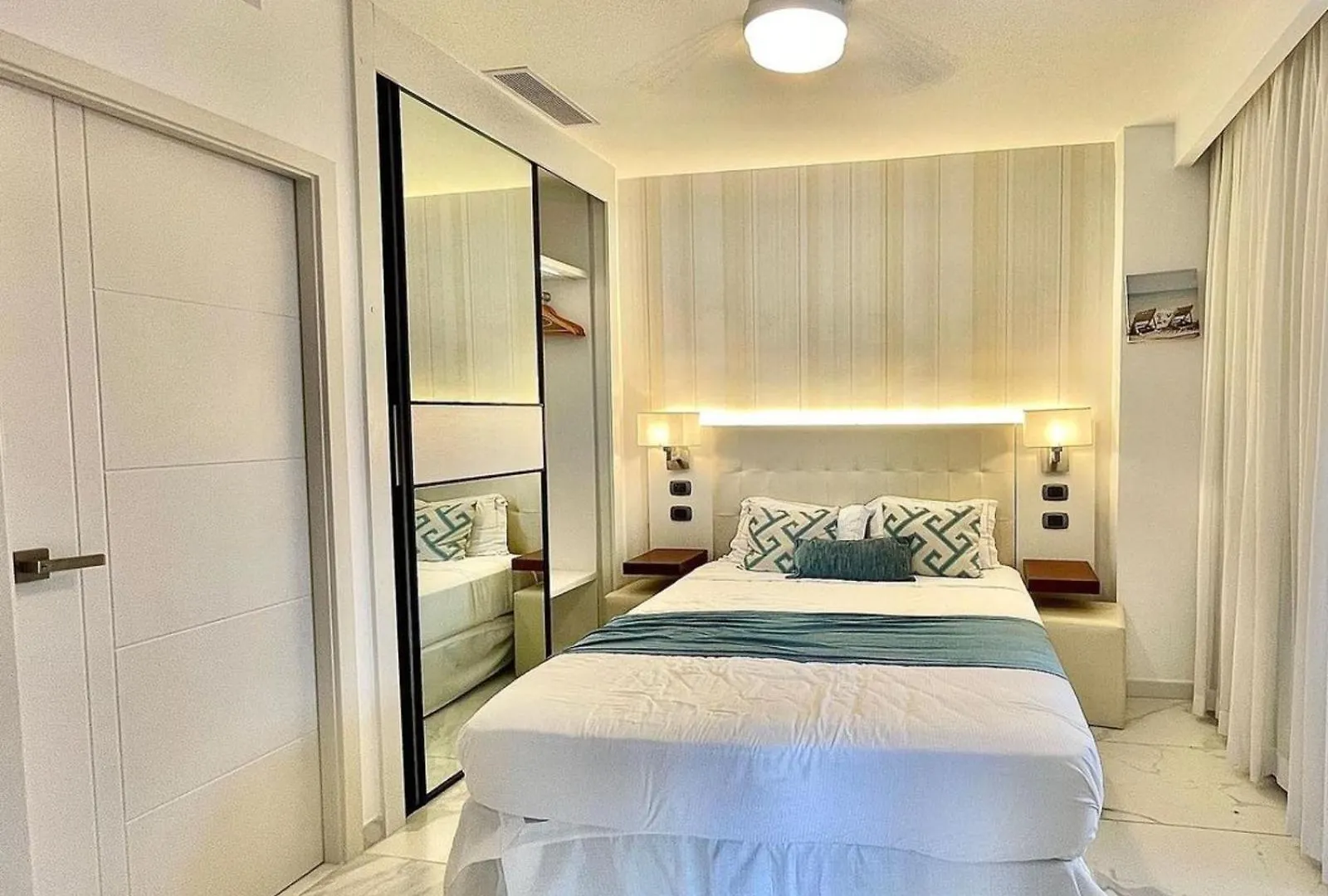 Hermoso Apartamento Cana Rock Star Acceso Directo A La Piscina C-105, C-106, B-102 Y B-104 Punta Cana 0*,  Dominican Republic