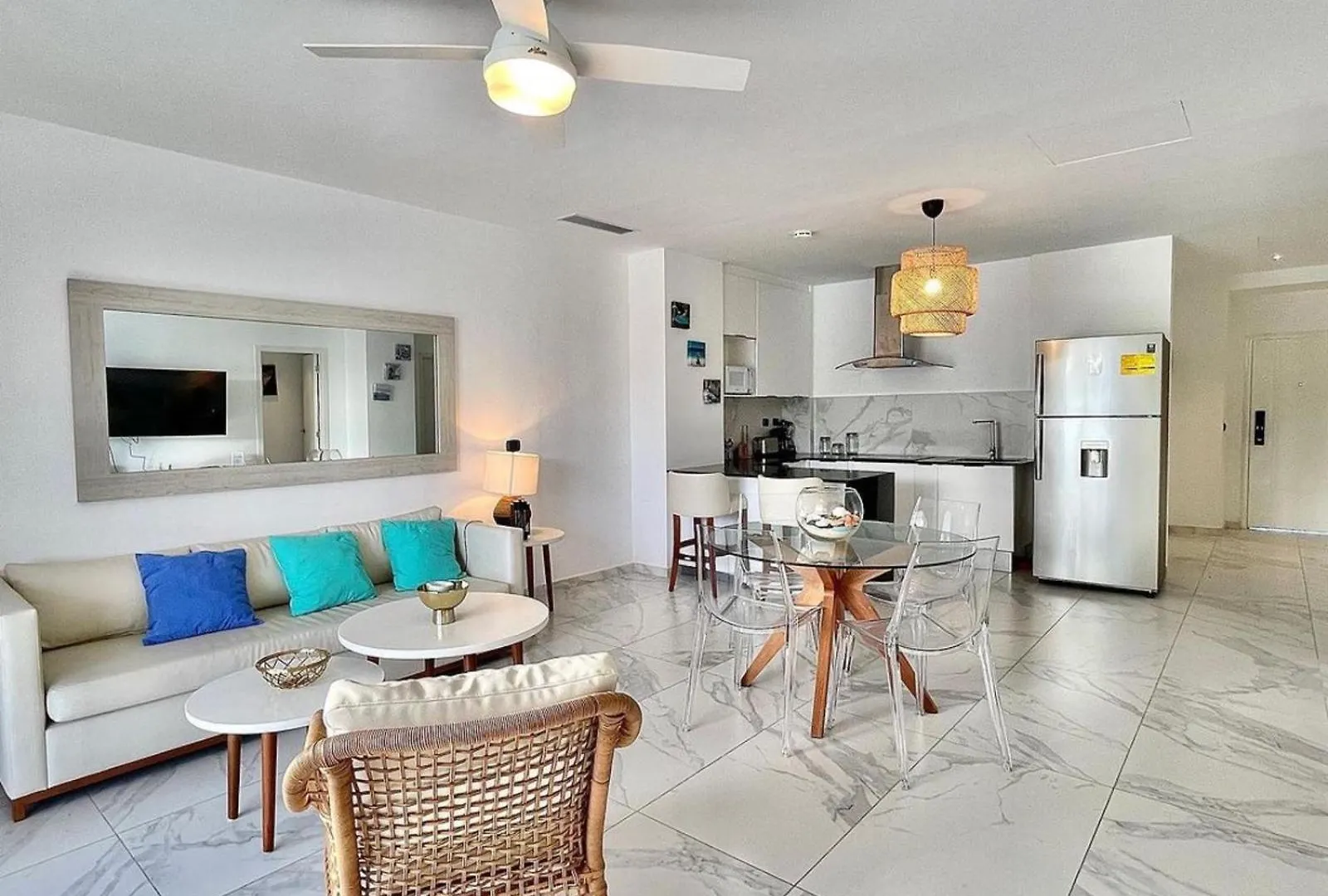Hermoso Apartamento Cana Rock Star Acceso Directo A La Piscina C-105, C-106, B-102 Y B-104 Punta Cana Apartment
